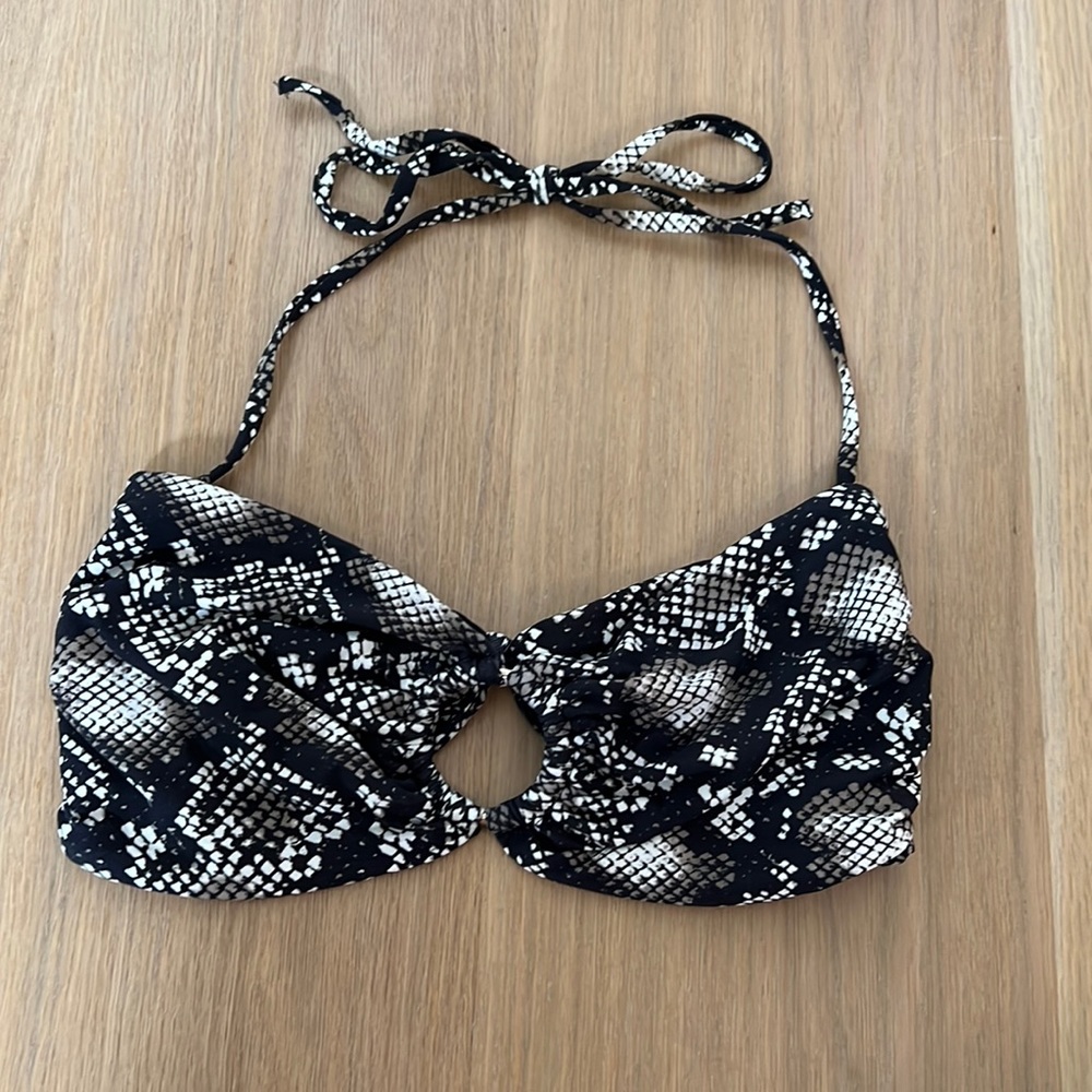 Bandeau swim top. Size small.